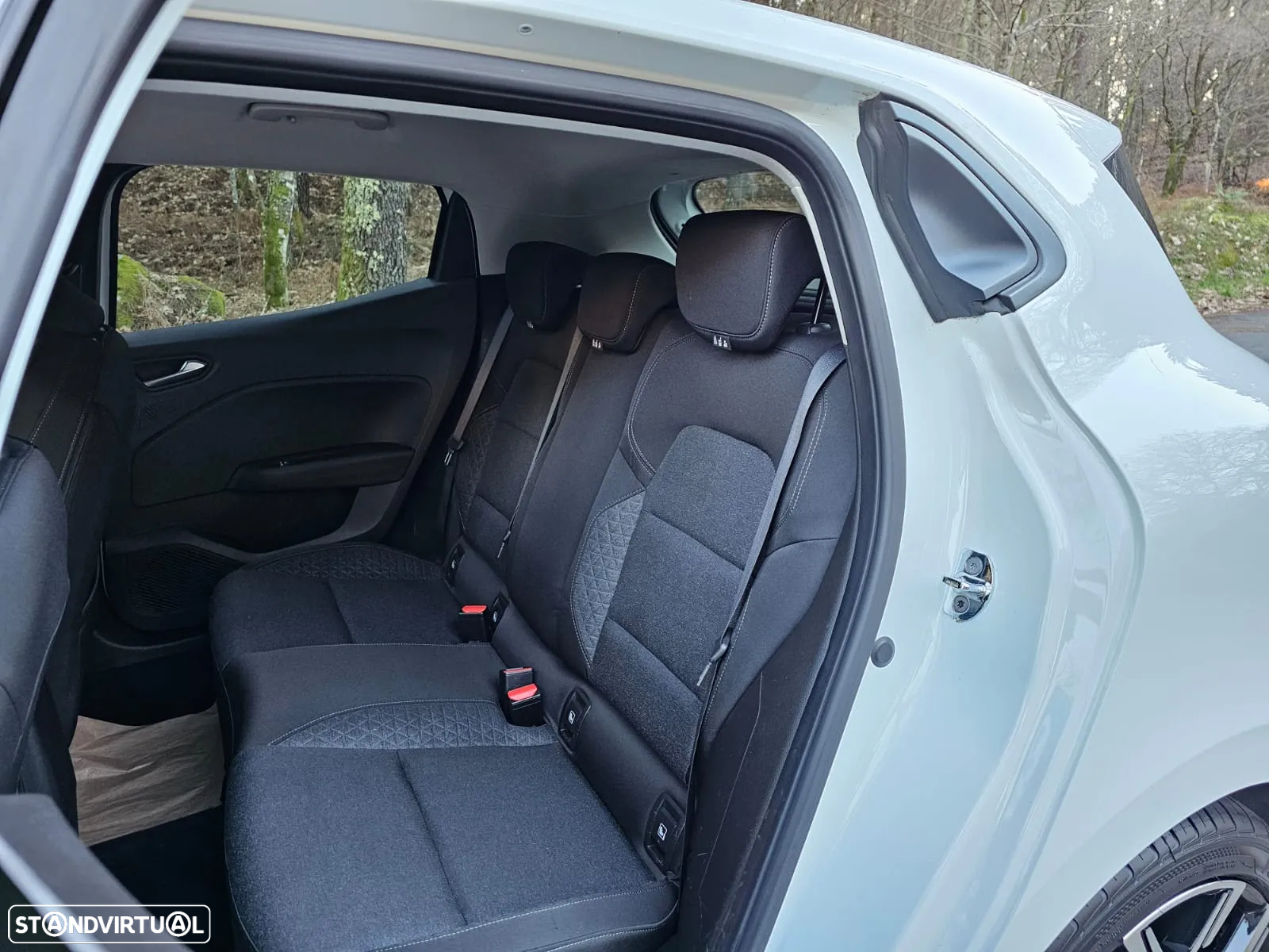 Renault Clio BLUE dCi 115 BUSINESS EDITION - 12