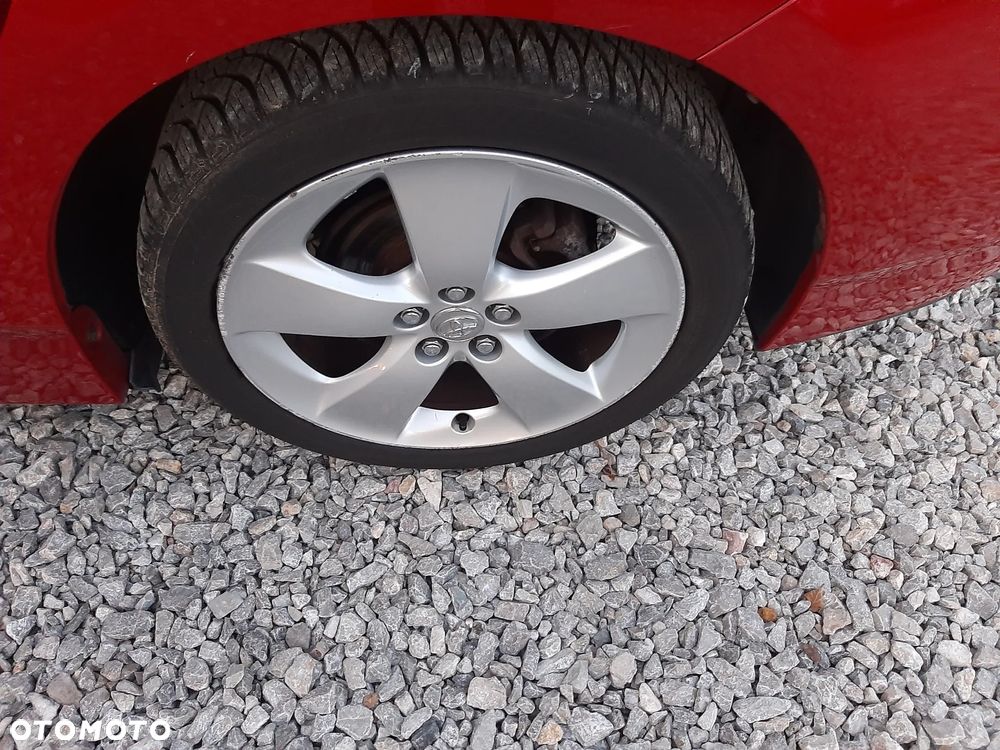 Toyota Prius (Hybrid) Executive - 22