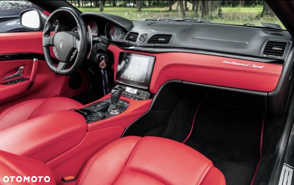 Maserati GranCabrio Sport - 22
