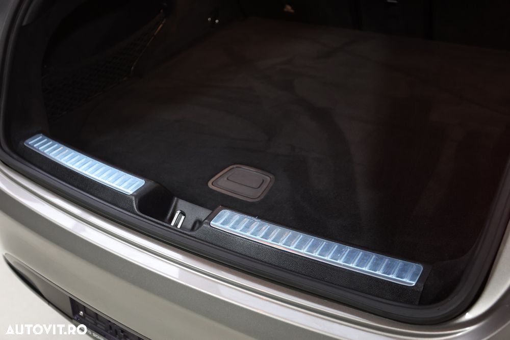 Mercedes-Benz GLC Coupe 300 de 4MATIC - 35