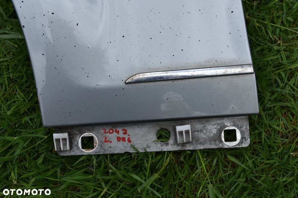 MERCEDES W204 C-klasa błotnik Lewy przedni przód 792 oryginał - 2