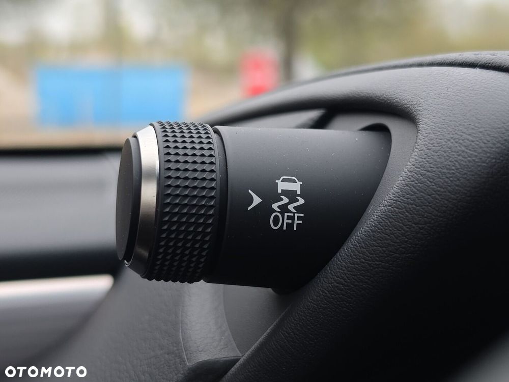 Lexus ES 300h F Sport Edition - 21