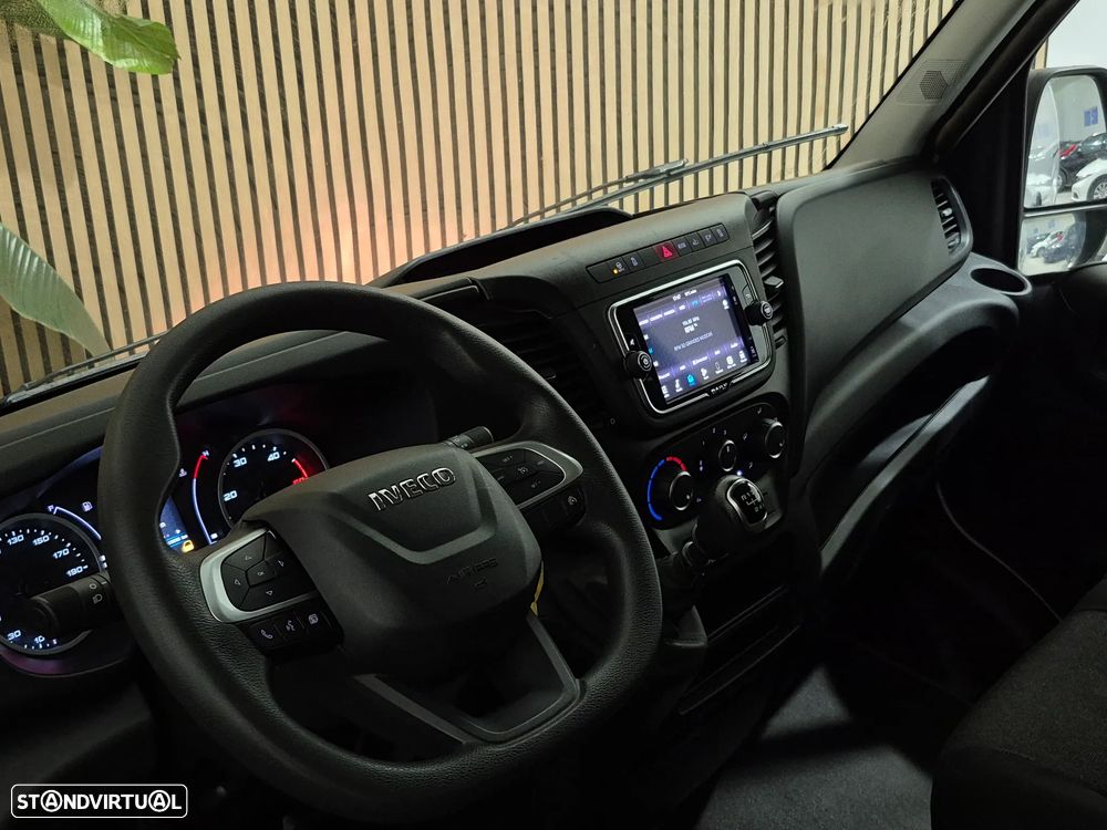 Iveco Daily 2.3 - 2022 | GARANTIA | NACIONAL - 12m3 - 156CV - 10
