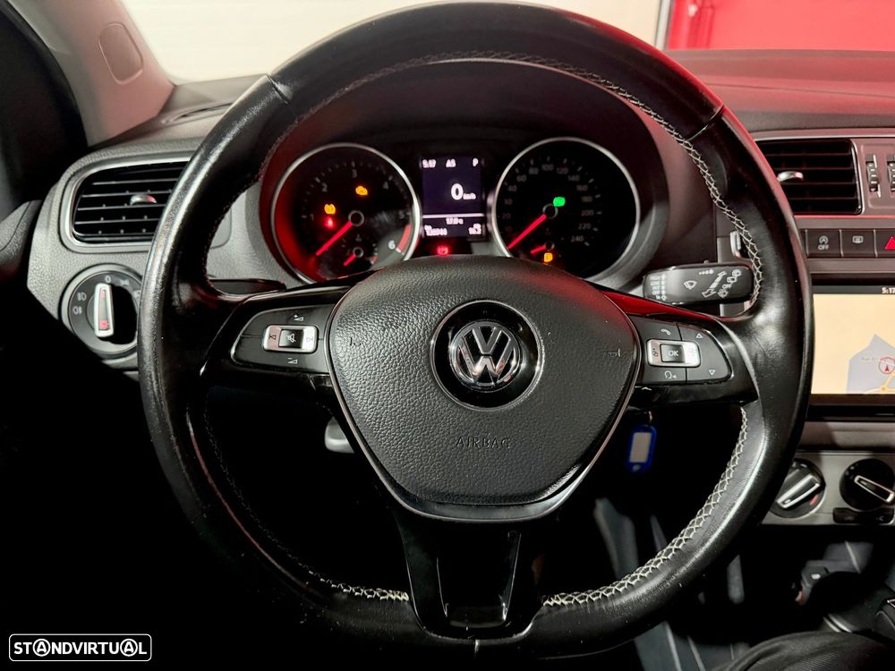 VW Polo 1.4 TDi Lounge DSG - 25