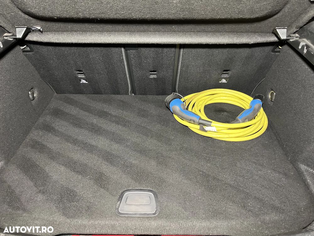 Mercedes-Benz A 250 e 8G-DCT Progressive - 14