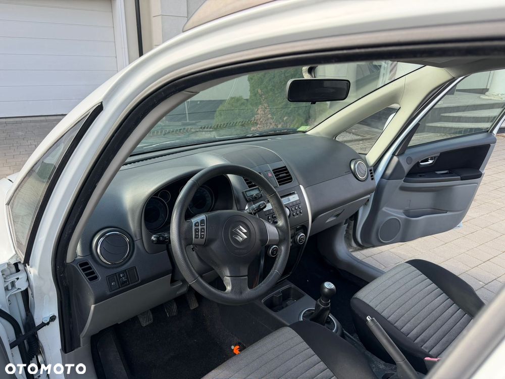 Suzuki SX4 1.6 VVT 4x2 Limited - 11