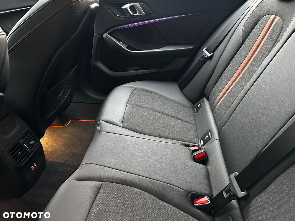 BMW Seria 1 118i Sport Line - 17