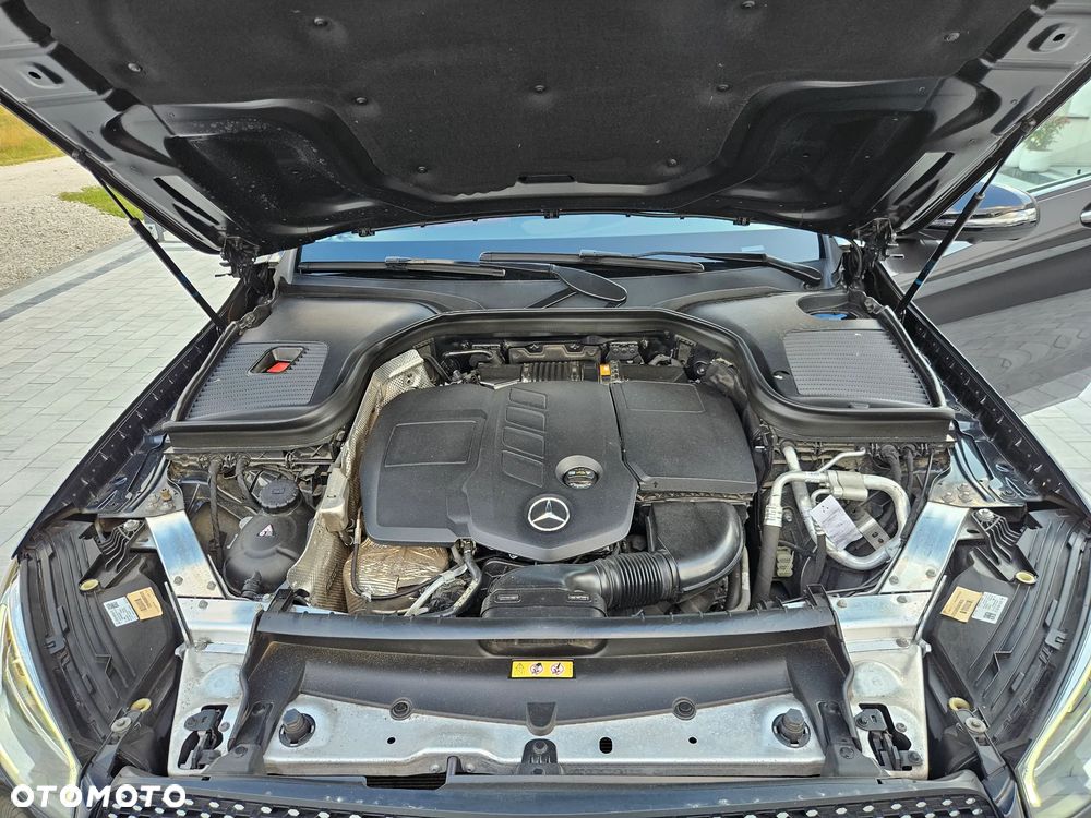 Mercedes-Benz GLC 220 d 4Matic 9G-TRONIC AMG Line Plus - 36