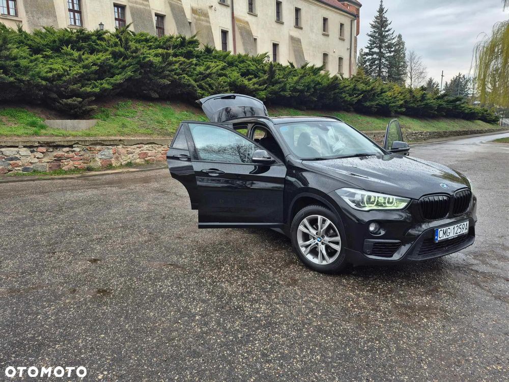 BMW X1 sDrive18d xLine - 10