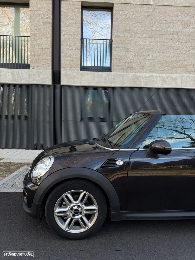 MINI Cabrio Cooper D - 21