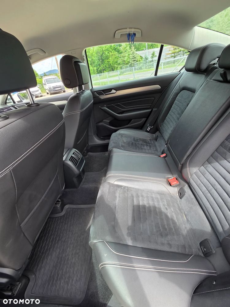 Volkswagen Passat - 9