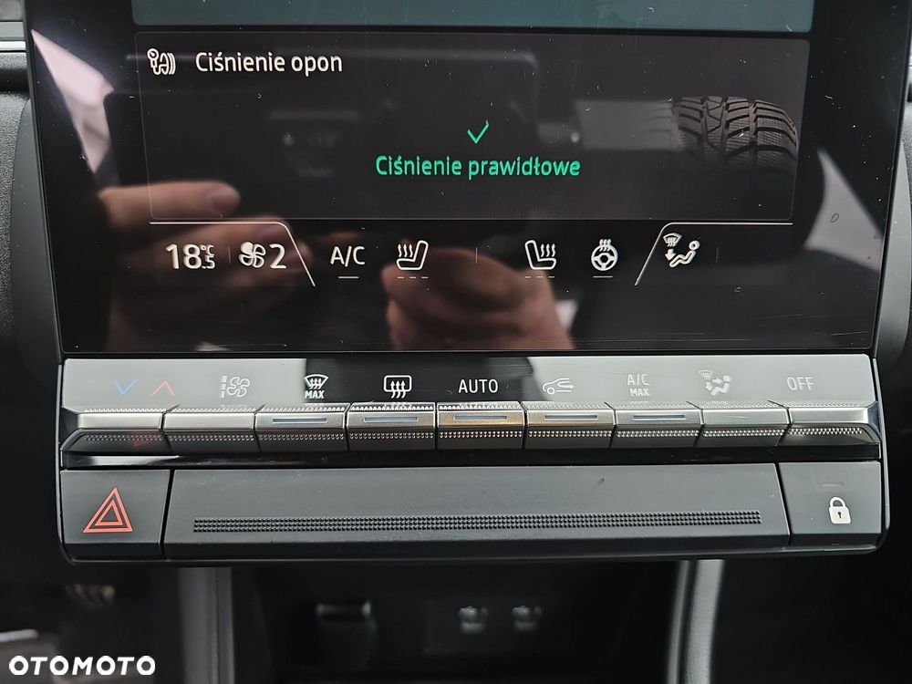Renault Captur - 13