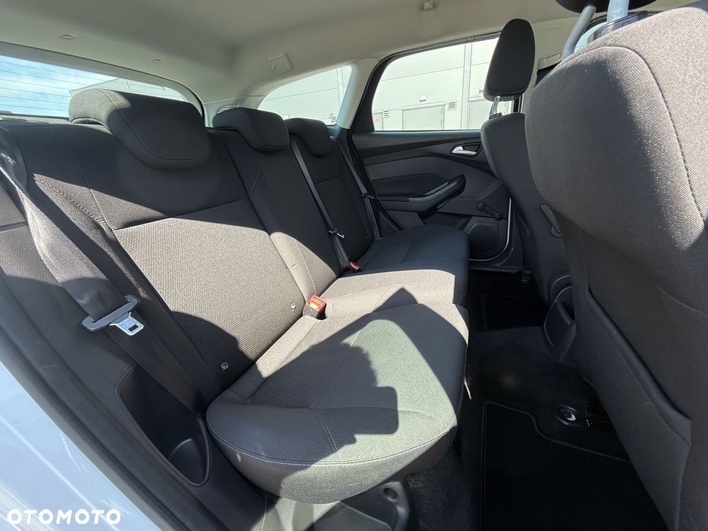 Ford Focus - 27