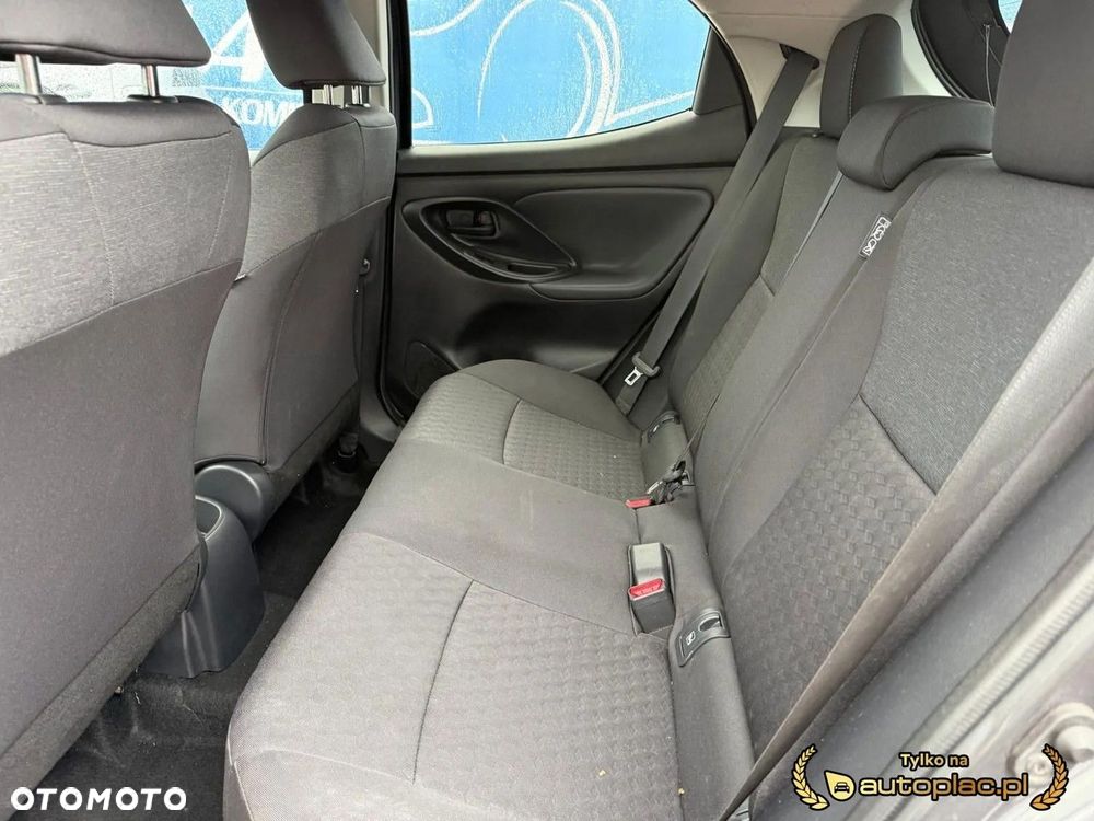 Toyota Yaris - 13