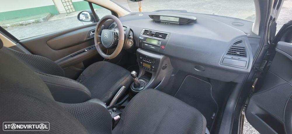 Citroën C4 1.4 16V SX - 9