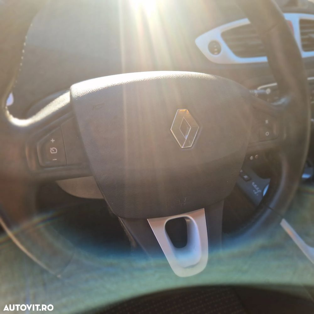 Renault Grand Scenic dCi 110 EDC Expression - 11