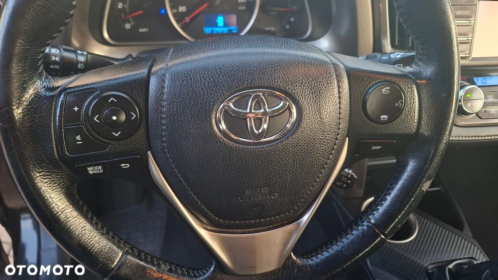 Toyota RAV4 2.0 D-4D Premium - 8