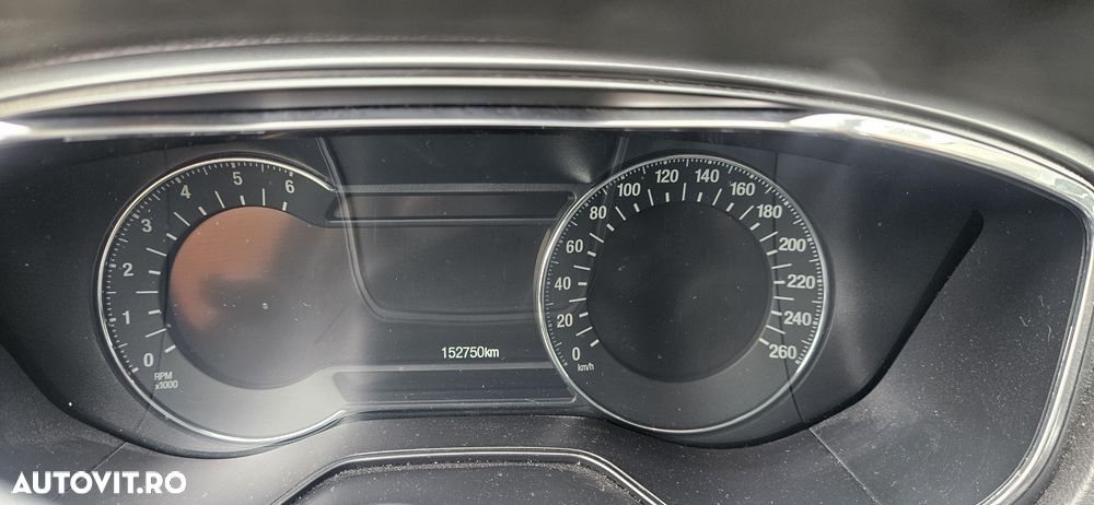 Ford Mondeo 2.0 TDCI PowerShift Titanium - 16