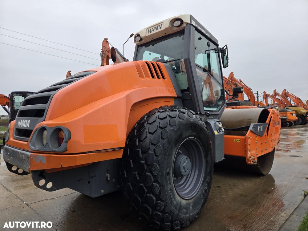 Hamm H11i, 2019, 927h, 13,2 tone, latime tamburi 2,1m, produs in GERMANIA, motor DEUTZ 115CP, Aer conditionat, Lungime 5,9m, anv 90% ok, posibilitate leasing, PROMOTIE 69.900 EUR+Tva - 4