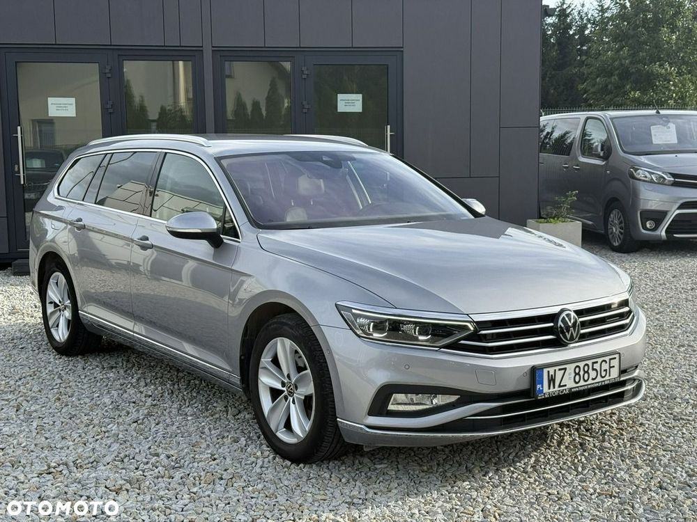Volkswagen Passat Variant 2.0 TDI Elegance DSG - 3
