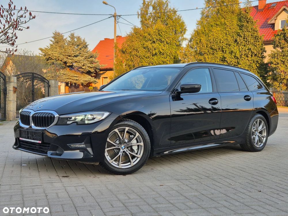 BMW Seria 3 330i Sport Line - 1
