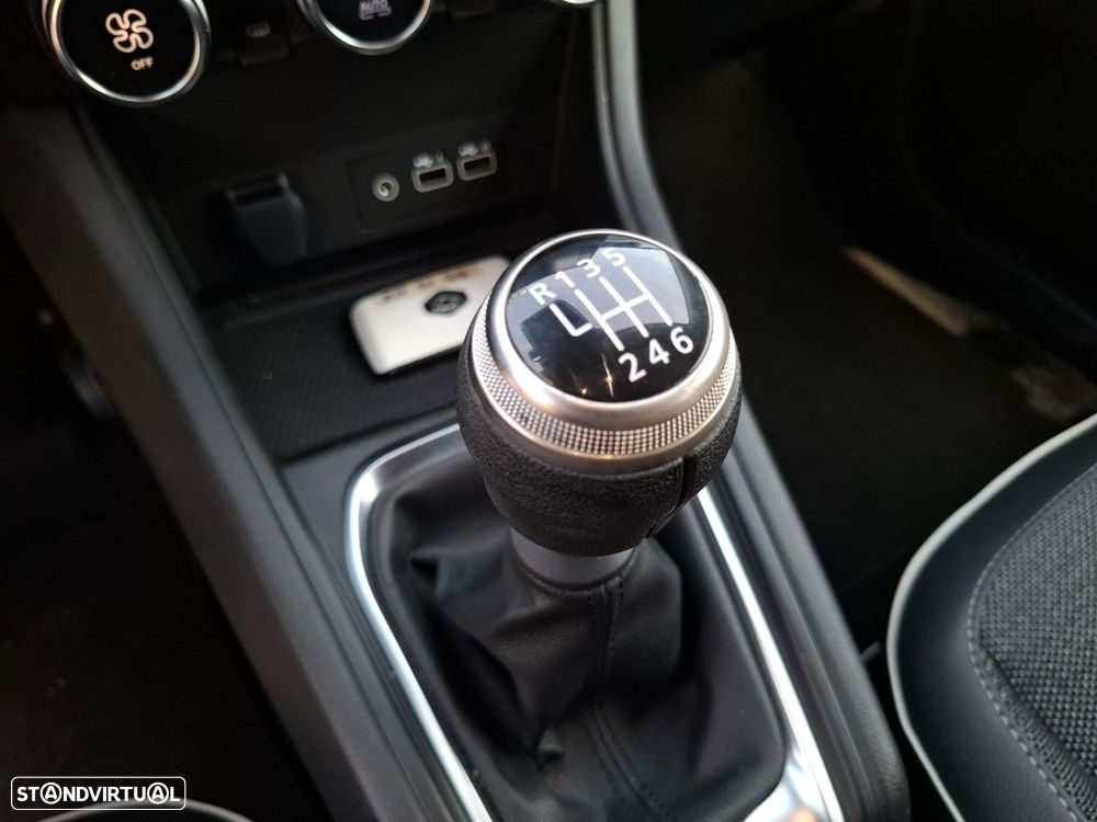 Renault Captur 1.0 TCe Techno Bi-Fuel - 18