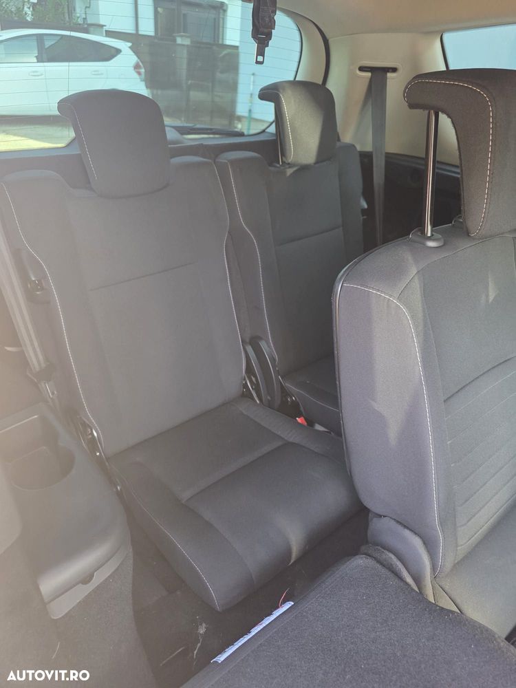 Renault Grand Scenic - 9