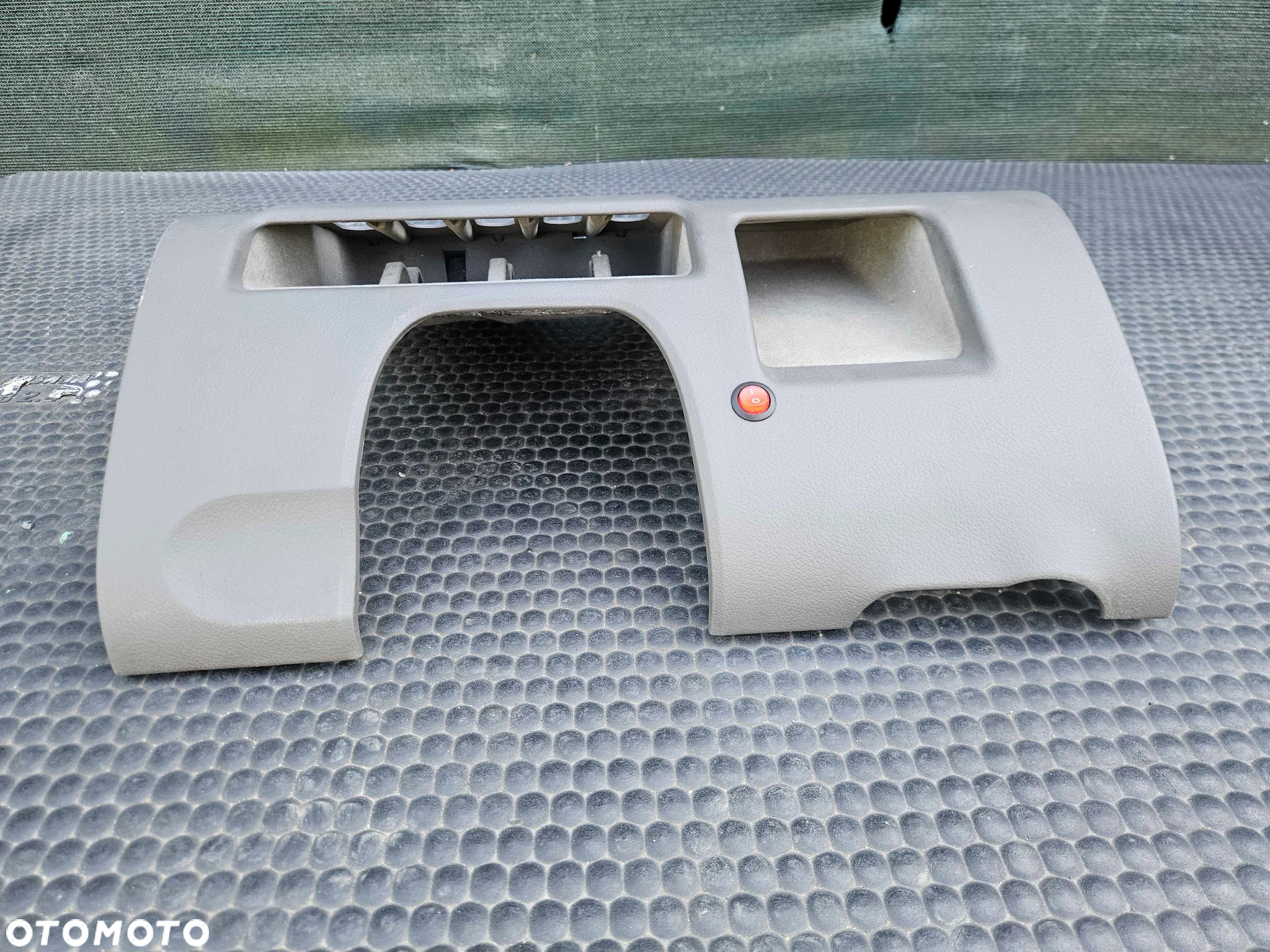 Schowek 8E1863075C Kierowcy Szary Swing Oslona pod Kierownice Europa Audi A4 B6 B7 - 3