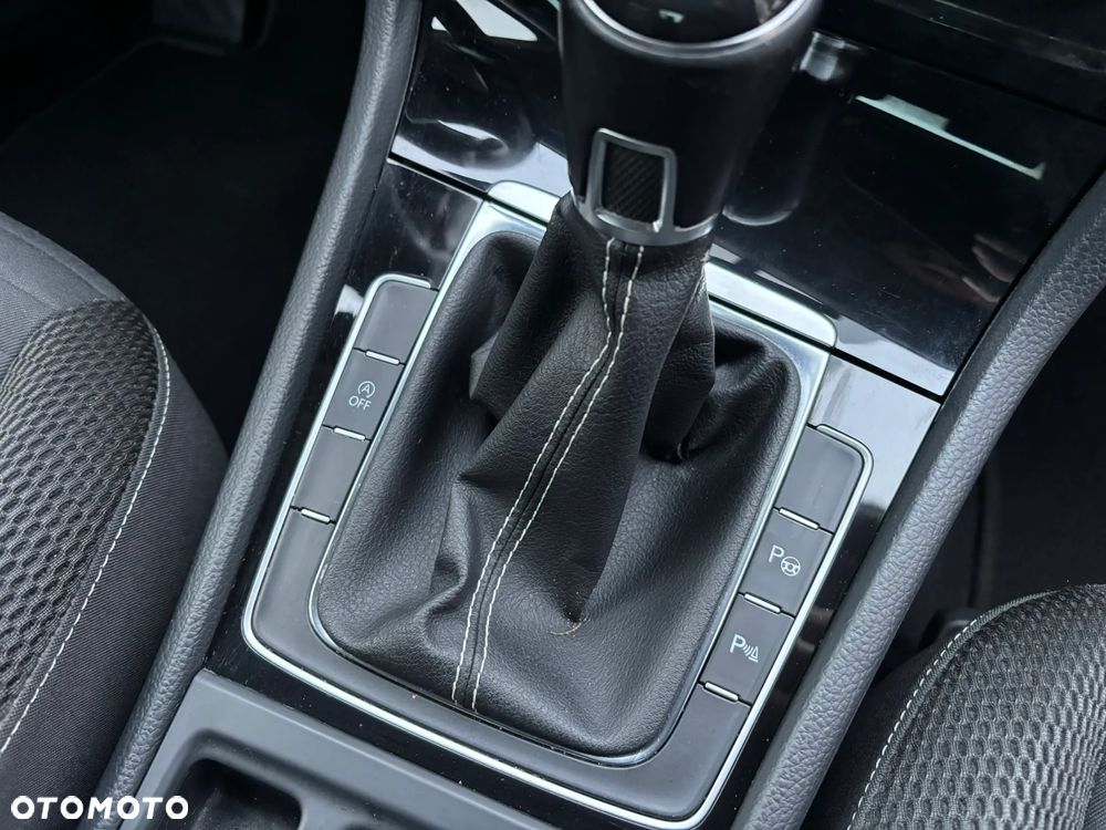 Volkswagen Golf 1.2 TSI BlueMotion Technology Cup - 21