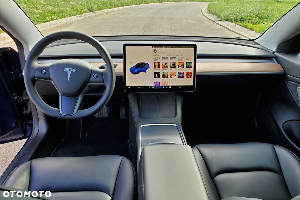 Tesla Model 3 Langstreckenbatterie Allradantrieb Dual Motor - 8