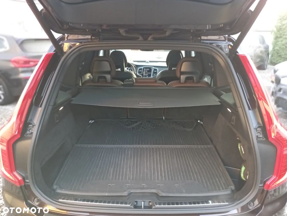 Volvo XC 90 T6 AWD Momentum - 36
