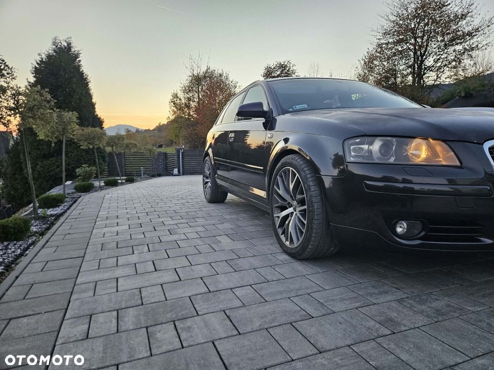 Audi A3 Sportback - 1