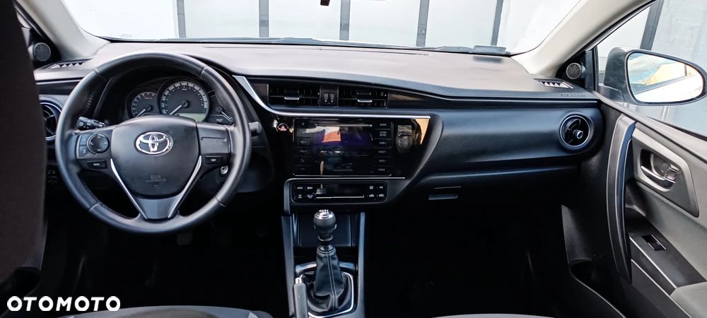 Toyota Auris 1.33 VVT-i Active - 7