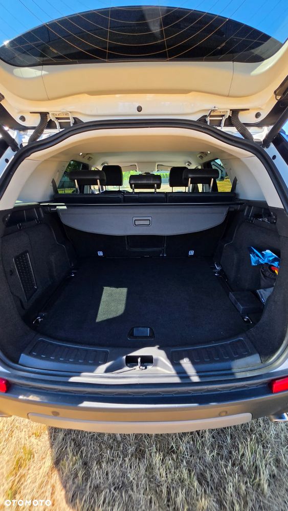 Land Rover Discovery Sport 2.0 TD4 HSE Luxury - 12
