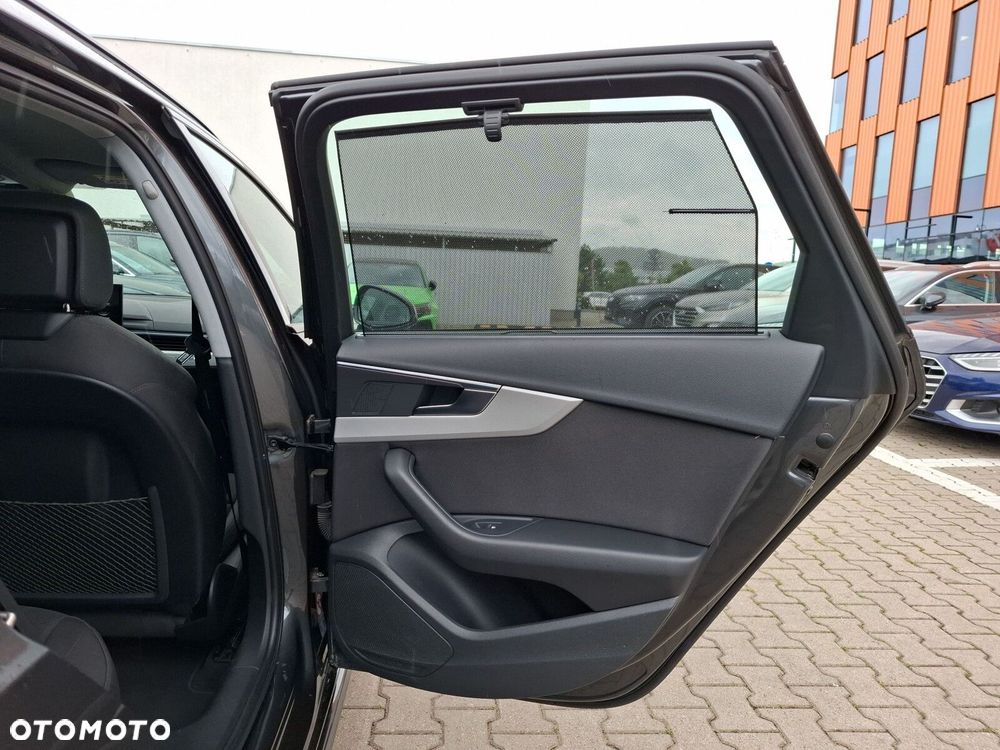 Audi A4 Avant - 25