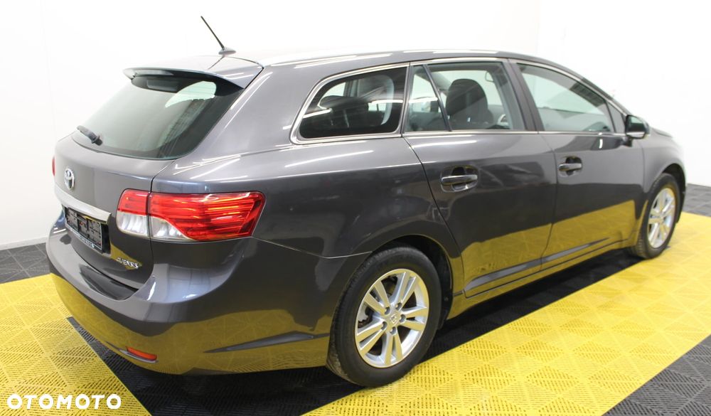 Toyota Avensis Touring Sports 1.8 Multidrive S Executive - 5