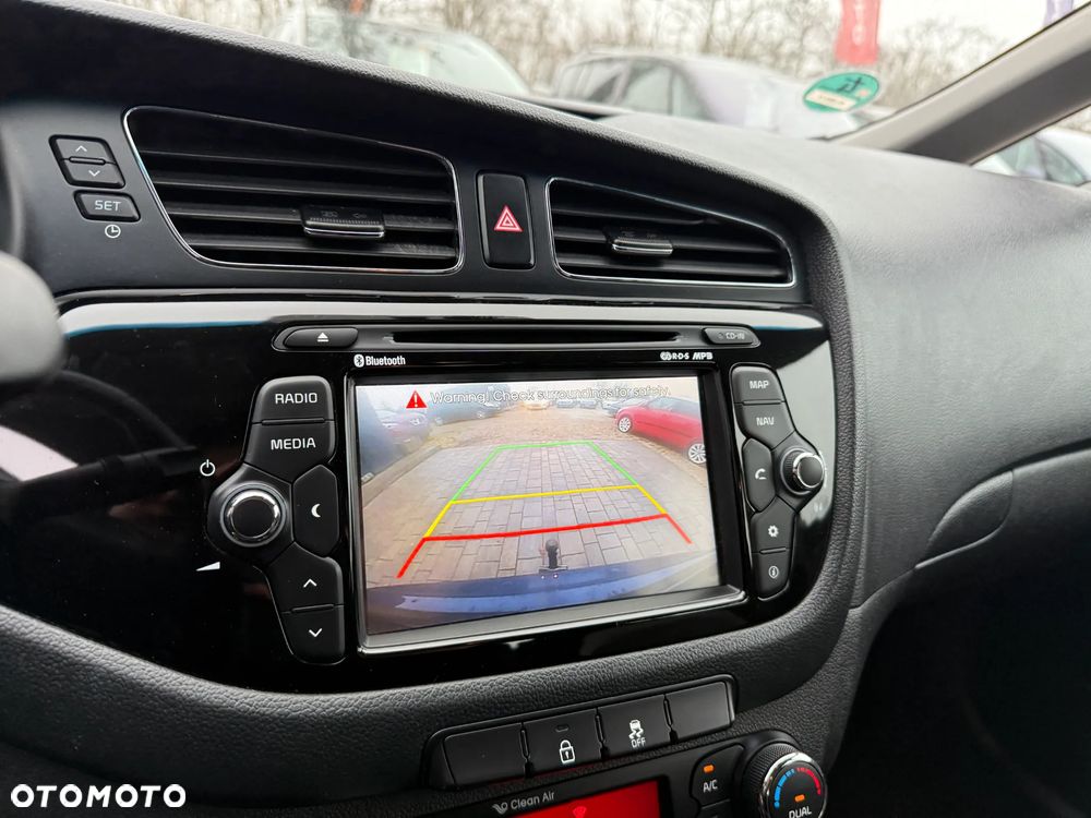 Kia Ceed 1.6 GDI ISG Spirit - 20