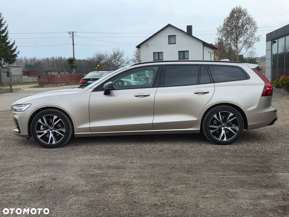 Volvo V60 B4 B DKG Ultra Dark - 8