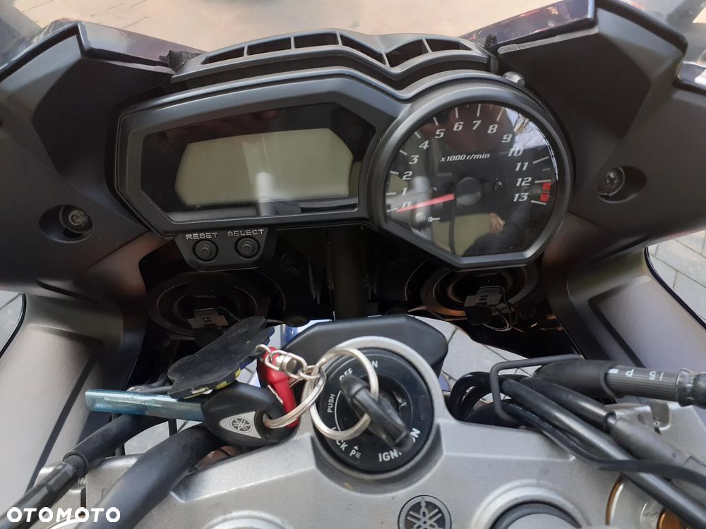 Yamaha FZ - 2