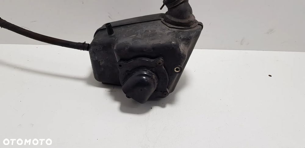 Suzuki Marauder 125 filtr powietrza airbox - 2