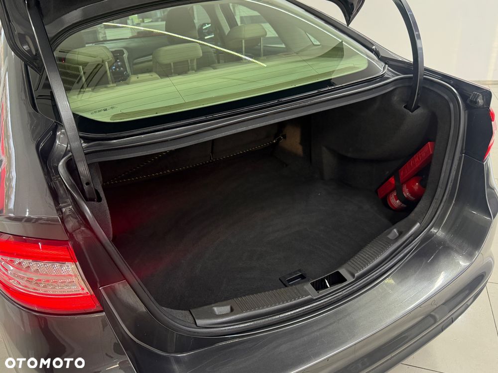 Ford Mondeo 2.0 TDCi Titanium - 18