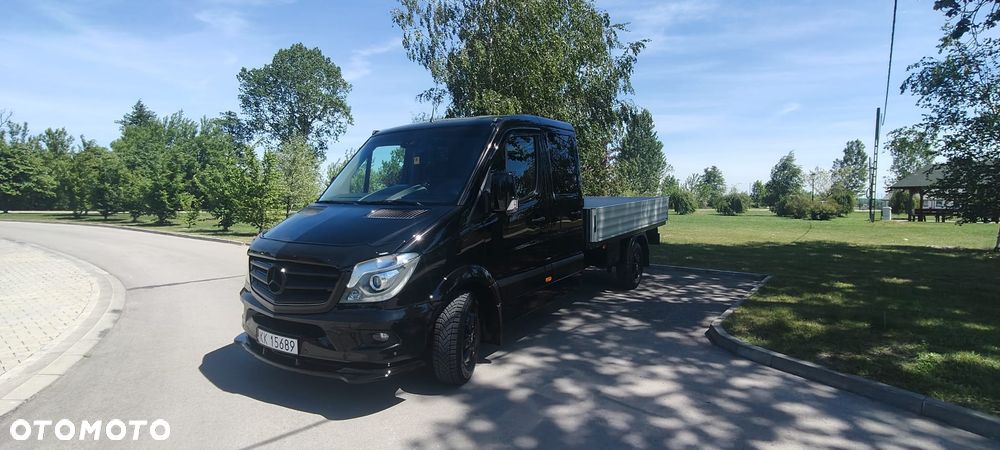 Mercedes-Benz SPRINTER 319 - 7