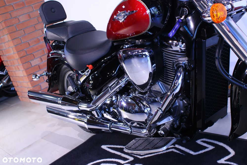 Suzuki Intruder - 24
