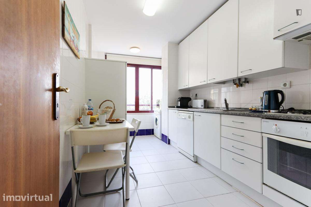 Apartamento com 1 quartos - localizado em Bela Vista Lisbon - Grande imagem: 3/8