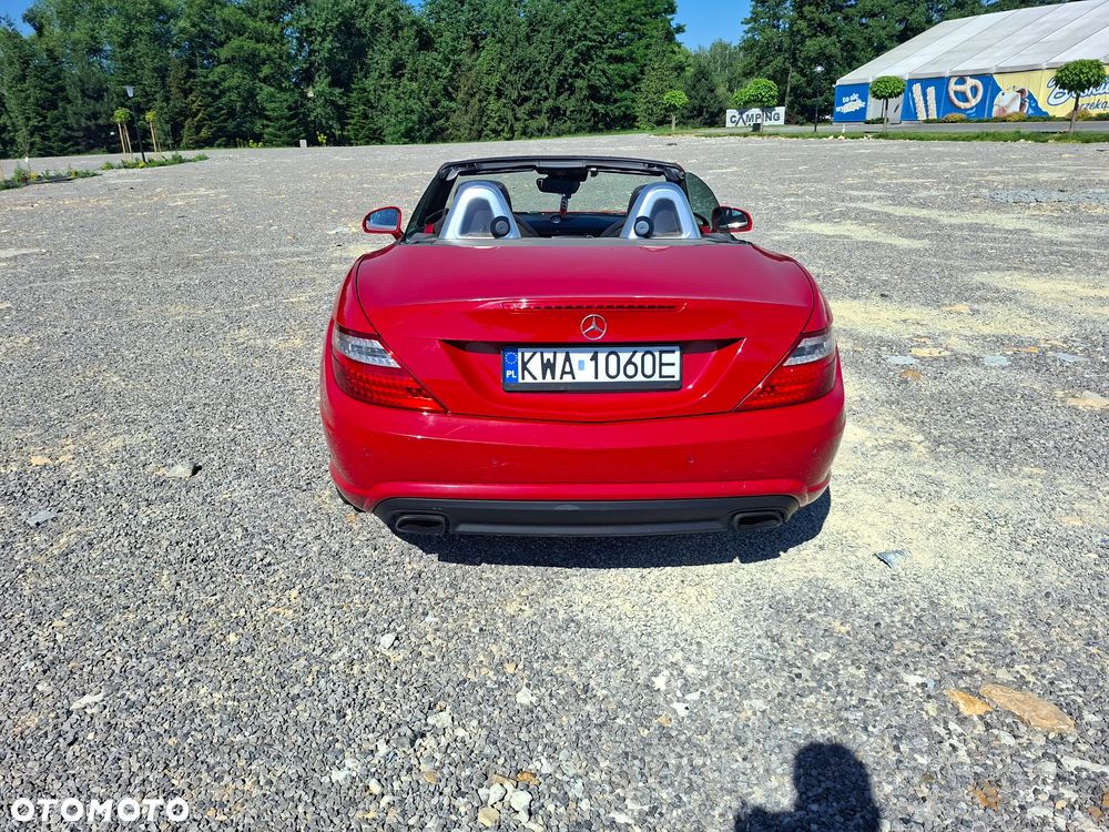 Mercedes-Benz SLK 250 CGI - 10