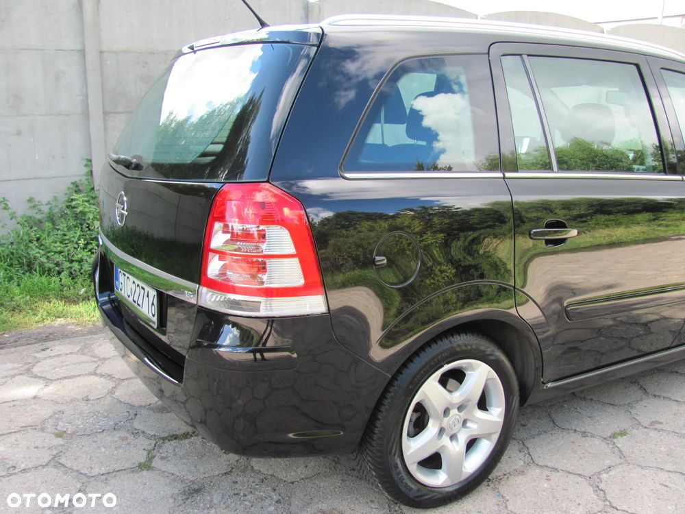 Opel Zafira - 2