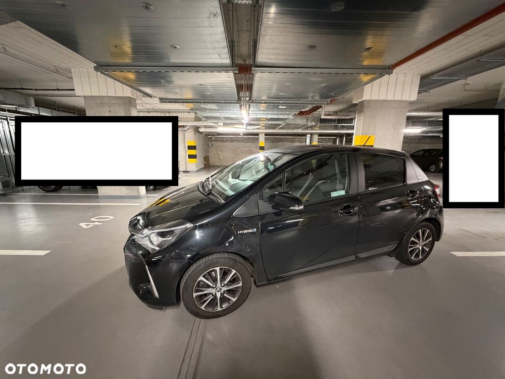 Toyota Yaris Hybrid 100 Premium - 13