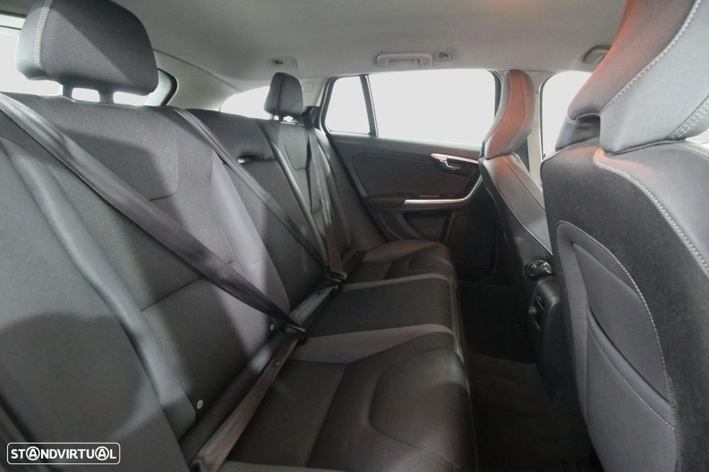 Volvo V60 - 15