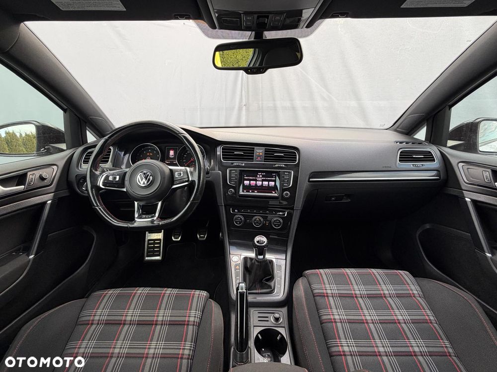 Volkswagen Golf 2.0 TSI BMT GTI - 24