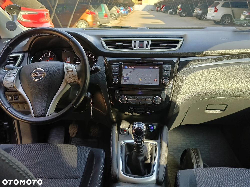 Nissan Qashqai - 2
